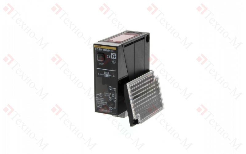 Оптический датчик Omron E3JM-R4M4-G